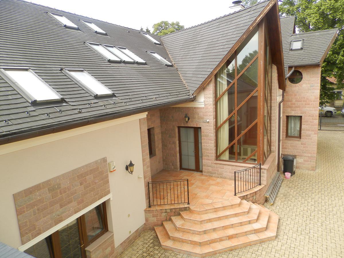 Nagyret Panzio Eger Bed and Breakfast Buitenkant foto