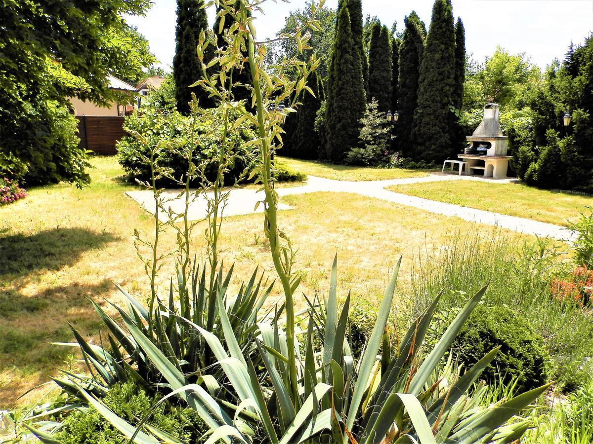 Nagyret Panzio Eger Bed and Breakfast Buitenkant foto